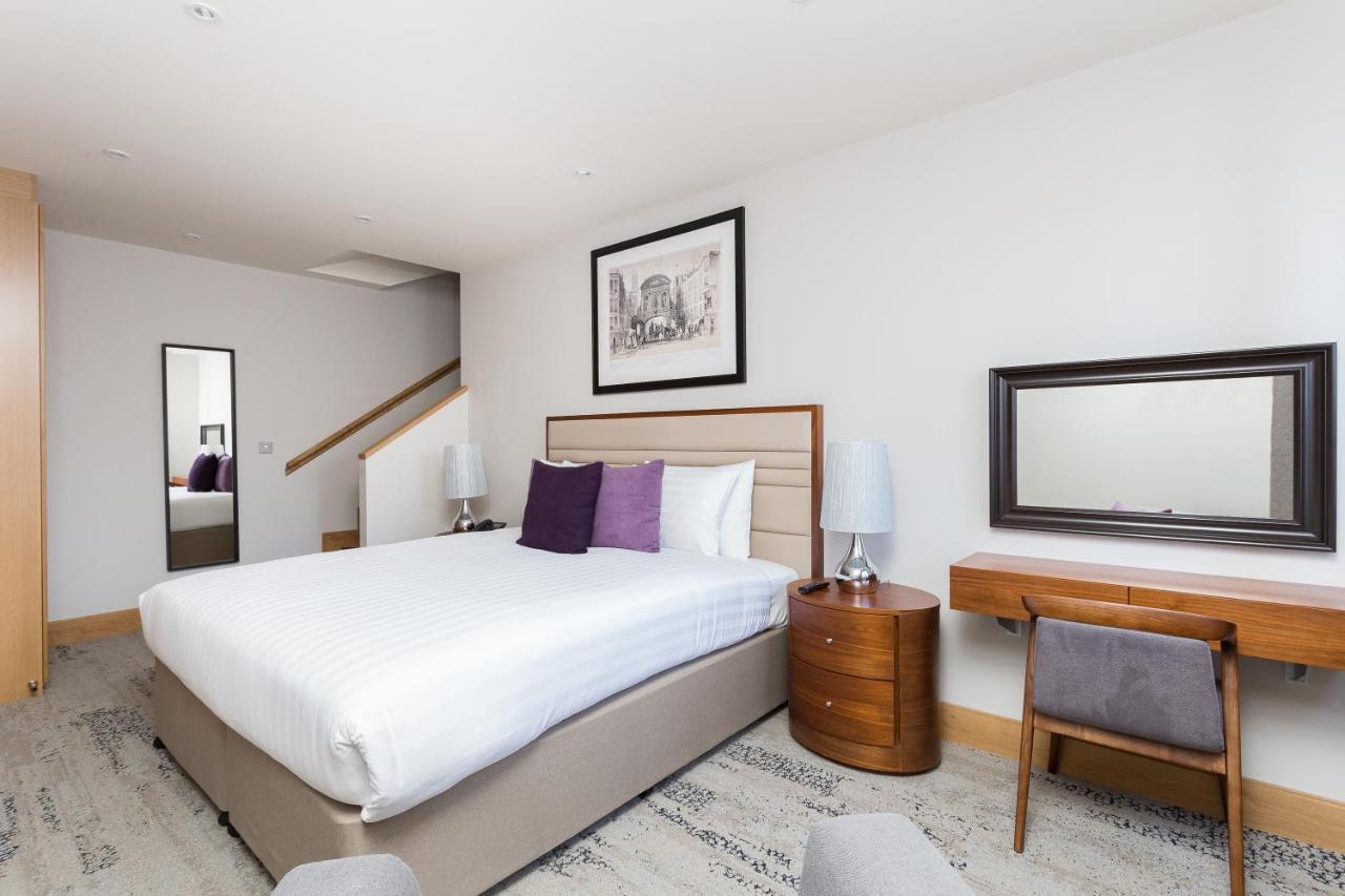 Sanctum Belsize Road * Londra